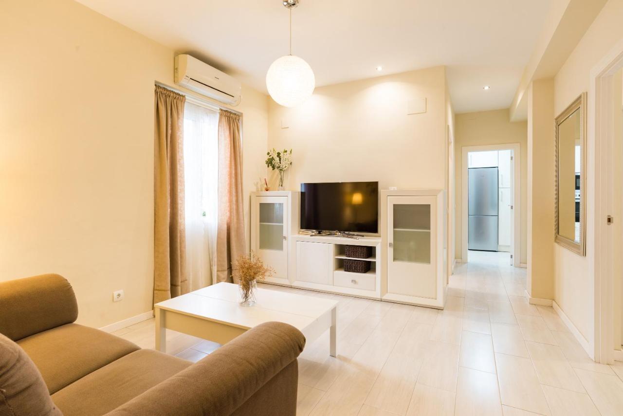 Alferez I By Ele Apartments Малага Екстериор снимка
