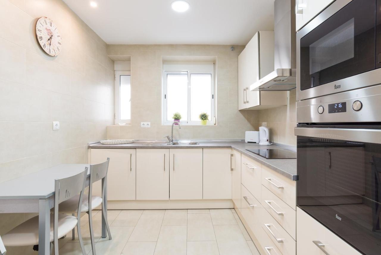 Alferez I By Ele Apartments Малага Екстериор снимка