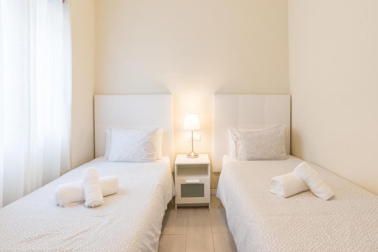 Alferez I By Ele Apartments Малага Екстериор снимка